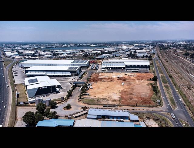 9,909M² WAREHOUSE TO LET IN JET PARK